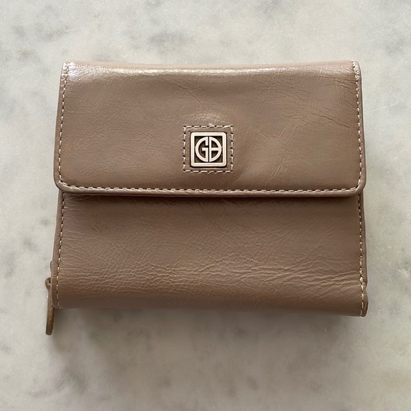 Giani Bernini Handbags - Giani Bernini Tri-Fold Wallet